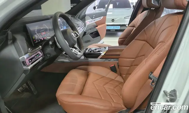 BMW 7 серия 2026 3.0 автомат (гидро), миниатюра 10 BMW 7 серия 2026 3.0 автомат (гидро), миниатюра 10