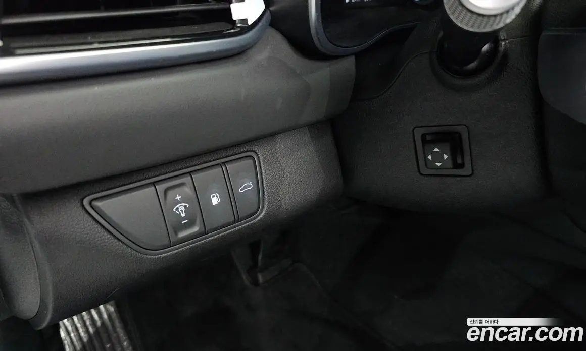 Genesis G70 2024 2.5 автомат (гидро), фото 17 Genesis G70 2024 2.5 автомат (гидро), фото 17