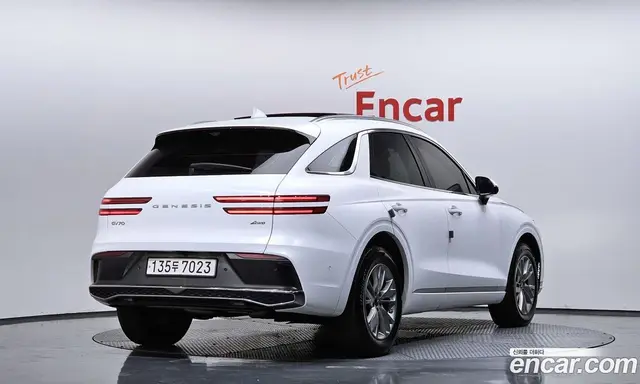 Genesis GV70 2024 2.5 автомат (гидро), миниатюра 2