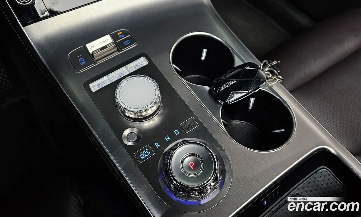 Genesis GV70 2024 2.5 автомат (гидро), фото 9