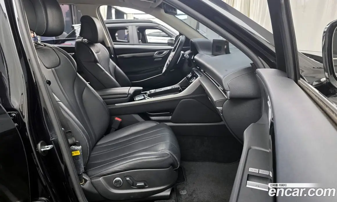 Genesis GV80 2021 2.5 автомат (гидро), фото 11 Genesis GV80 2021 2.5 автомат (гидро), фото 11
