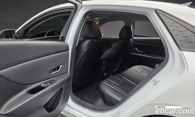 Hyundai Avante 2024 1.6 автомат (гидро), миниатюра 11 Hyundai Avante 2024 1.6 автомат (гидро), миниатюра 11