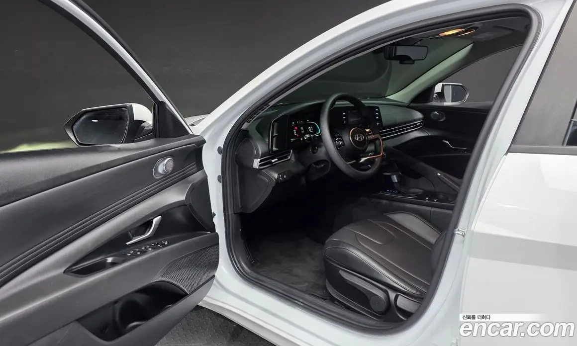 Hyundai Avante 2024 1.6 автомат (гидро), фото 10 Hyundai Avante 2024 1.6 автомат (гидро), фото 10