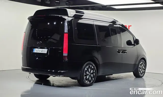 Hyundai Staria 2023 2.2 автомат (гидро), миниатюра 2