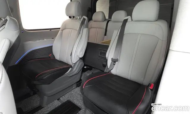 Hyundai Staria 2023 2.2 автомат (гидро), миниатюра 11
