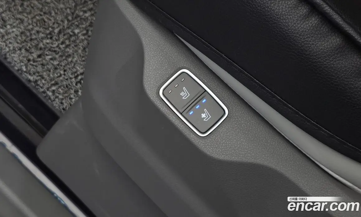 Hyundai Staria 2023 2.2 автомат (гидро), фото 14
