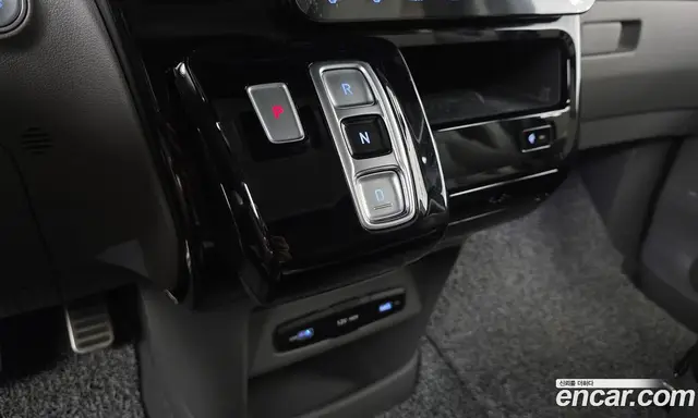 Hyundai Staria 2023 2.2 автомат (гидро), миниатюра 9
