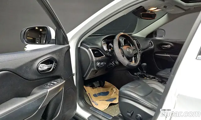 Jeep Cherokee 2020 2.4 автомат (гидро), миниатюра 10