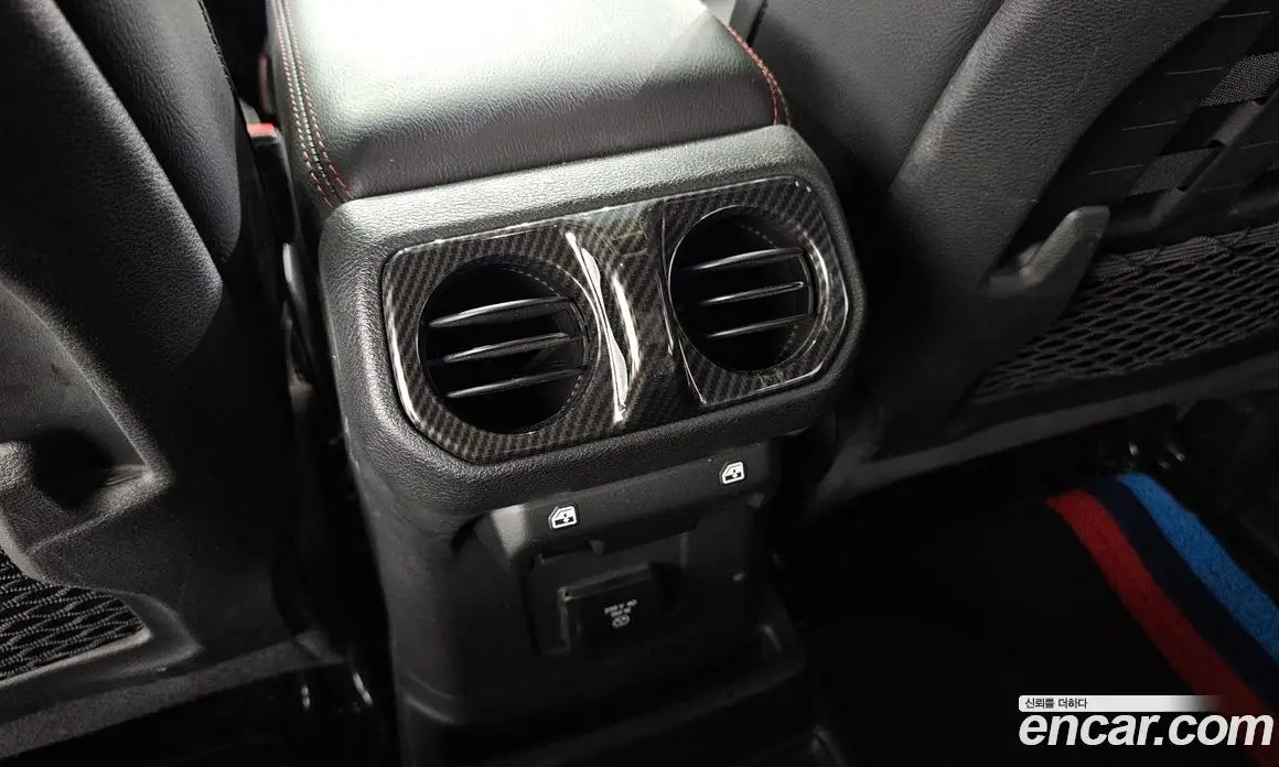Jeep Wrangler 2018 2.0 автомат (гидро), фото 19 Jeep Wrangler 2018 2.0 автомат (гидро), фото 19