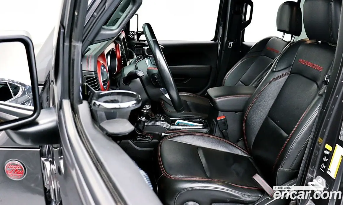 Jeep Wrangler 2022 2.0 автомат (гидро), фото 16 Jeep Wrangler 2022 2.0 автомат (гидро), фото 16