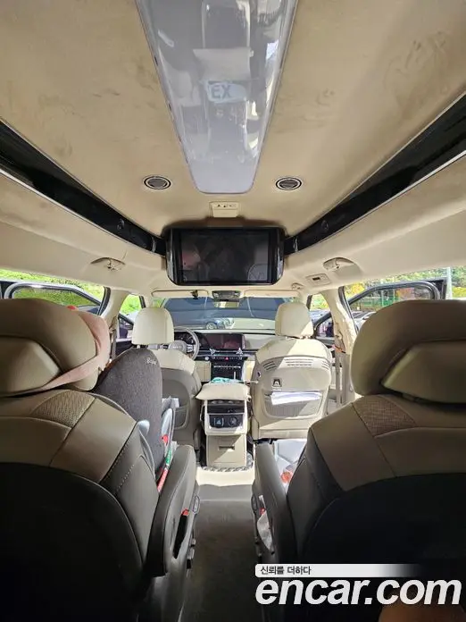 Kia Carnival 2023 2.2 автомат (гидро), фото 7