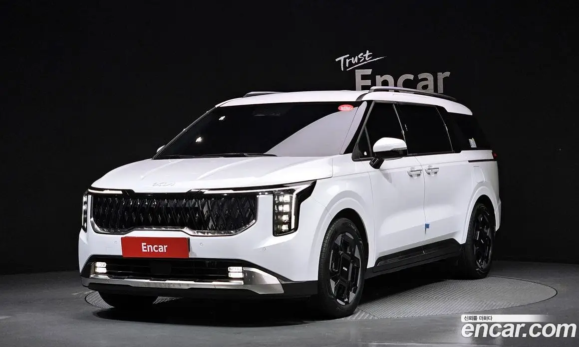 Kia Carnival 2024 2.2 автомат (гидро), фото 1 Kia Carnival 2024 2.2 автомат (гидро), фото 1