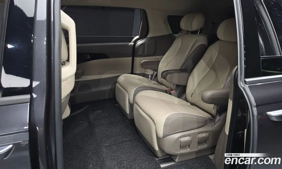 Kia Carnival 2024 3.5 автомат (гидро), фото 11