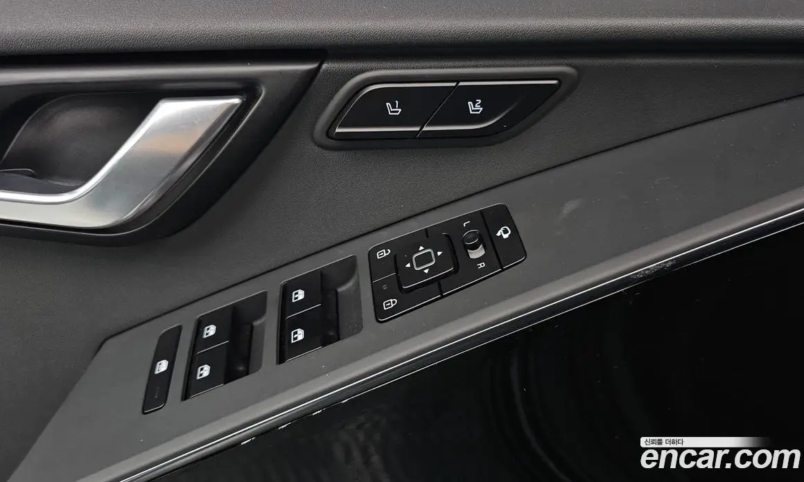 Kia Niro 2023 0.2 автомат (гидро), фото 16 Kia Niro 2023 0.2 автомат (гидро), фото 16