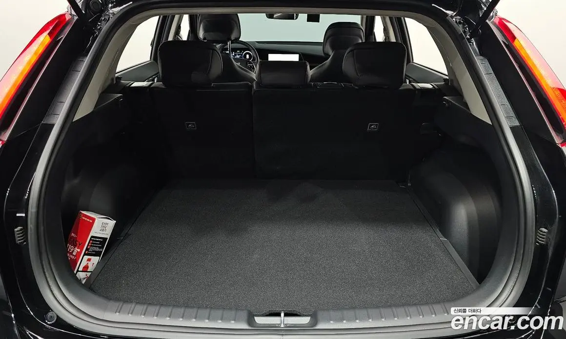 Kia Niro 2023 0.2 автомат (гидро), фото 20 Kia Niro 2023 0.2 автомат (гидро), фото 20