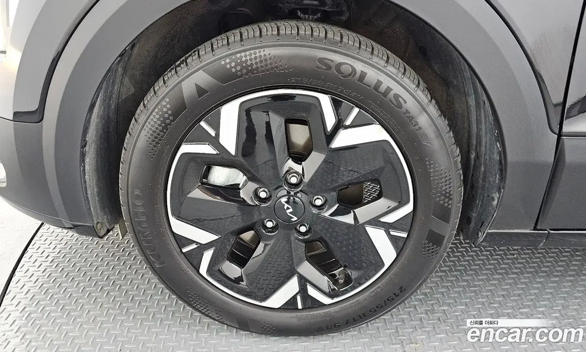 Kia Niro 2023 0.2 автомат (гидро), фото 5 Kia Niro 2023 0.2 автомат (гидро), фото 5