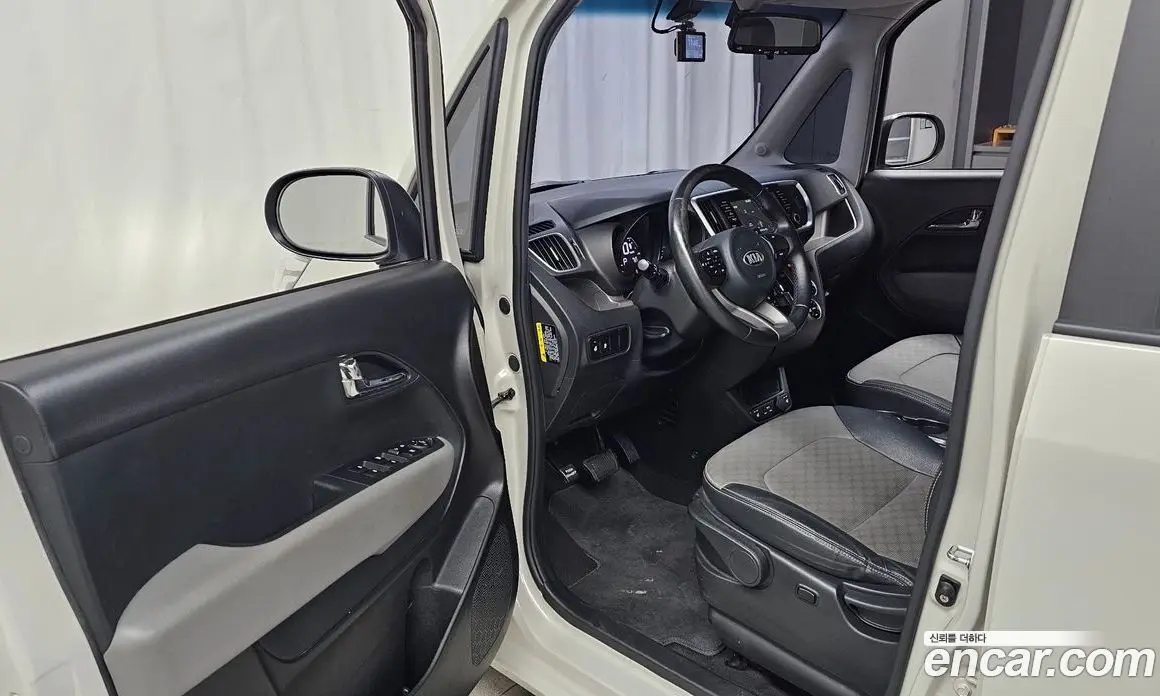 Kia Ray 2019 1.0 автомат (гидро), фото 10 Kia Ray 2019 1.0 автомат (гидро), фото 10