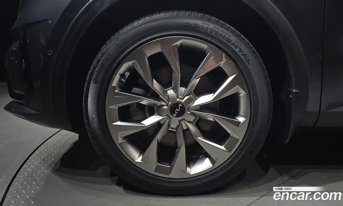 Kia Sorento 2023 2.5 автомат (гидро), фото 5 Kia Sorento 2023 2.5 автомат (гидро), фото 5