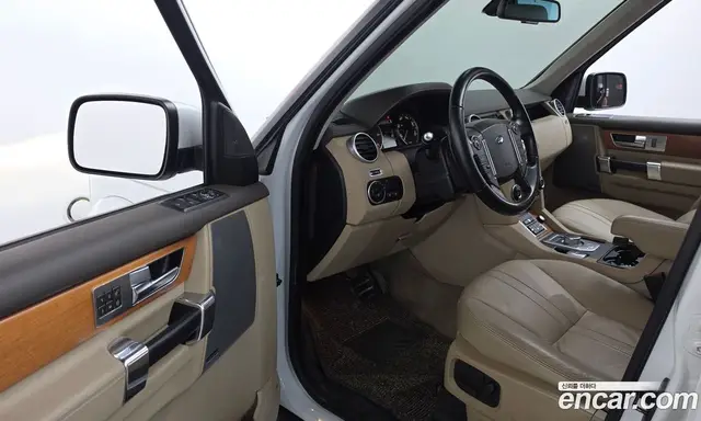 Land Rover Discovery 2013 3.0 автомат (гидро), миниатюра 10 Land Rover Discovery 2013 3.0 автомат (гидро), миниатюра 10