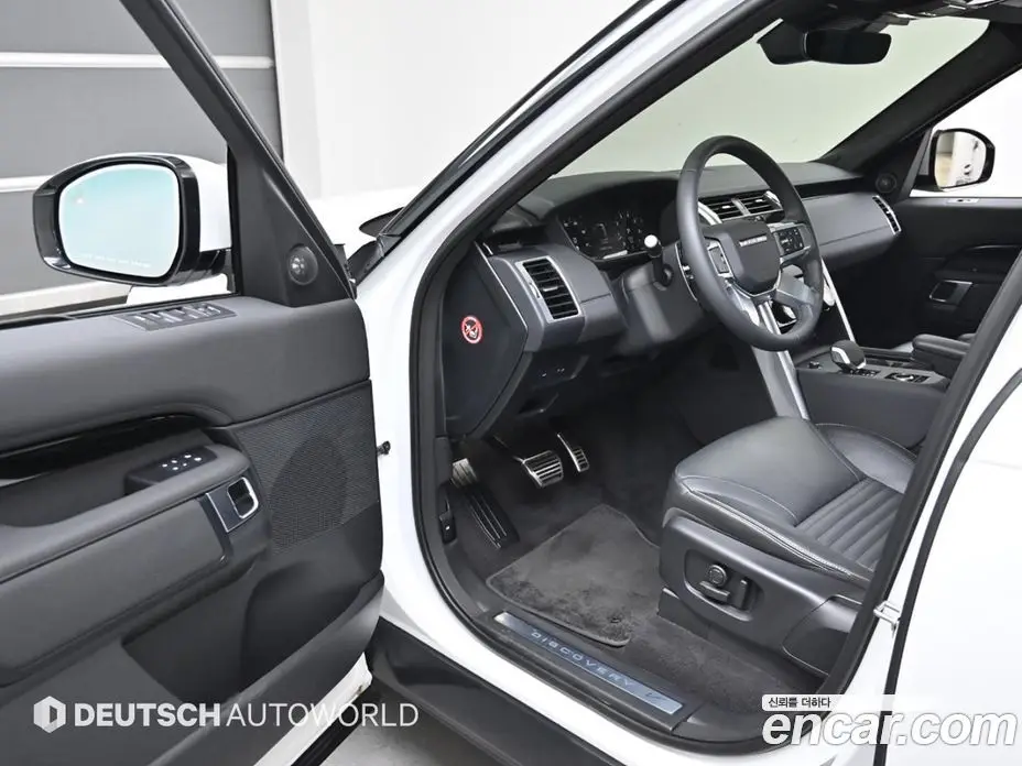 Land Rover Discovery 2024 2.0 автомат (гидро), фото 11