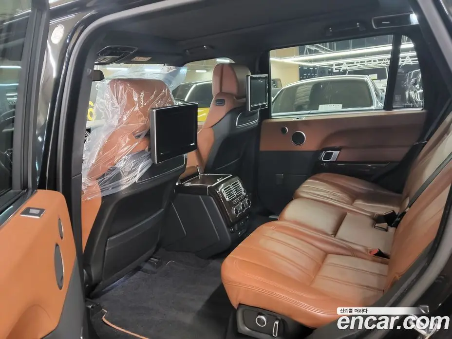 Land Rover Range Rover 2016 4.4 автомат (гидро), фото 3 Land Rover Range Rover 2016 4.4 автомат (гидро), фото 3
