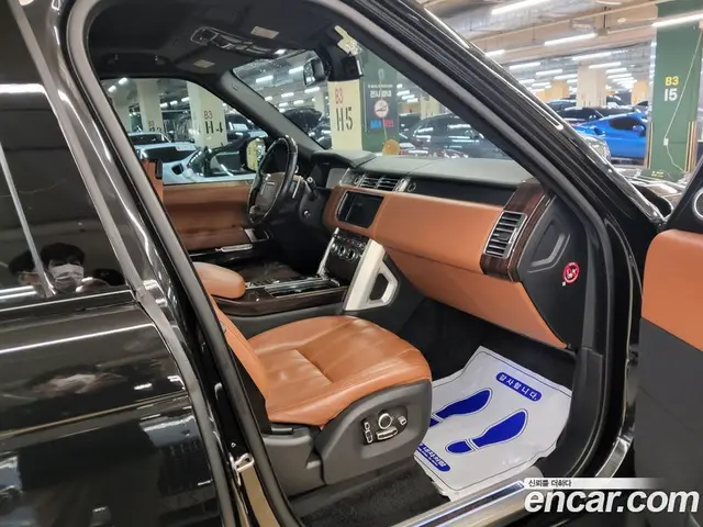 Land Rover Range Rover 2016 4.4 автомат (гидро), миниатюра 9 Land Rover Range Rover 2016 4.4 автомат (гидро), миниатюра 9
