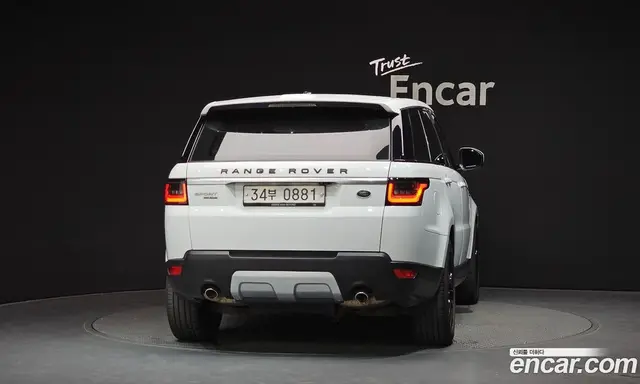 Land Rover Range Rover Sport 2015 3.0 автомат (гидро), миниатюра 4 Land Rover Range Rover Sport 2015 3.0 автомат (гидро), миниатюра 4