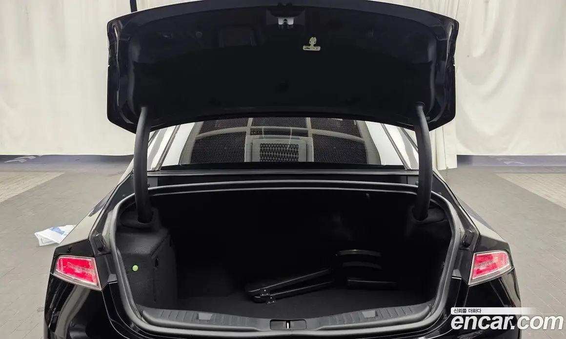 Lincoln MKZ 2017 2.0 автомат (гидро), фото 20 Lincoln MKZ 2017 2.0 автомат (гидро), фото 20