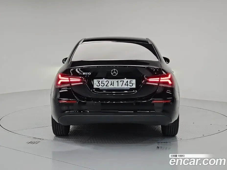 Mercedes-Benz A-Class 2020 2.0 автомат (гидро), фото 3 Mercedes-Benz A-Class 2020 2.0 автомат (гидро), фото 3