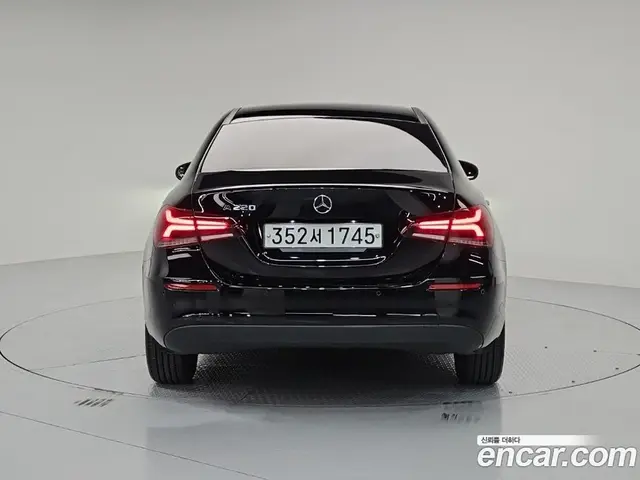 Mercedes-Benz A-Class 2020 2.0 автомат (гидро), миниатюра 3 Mercedes-Benz A-Class 2020 2.0 автомат (гидро), миниатюра 3