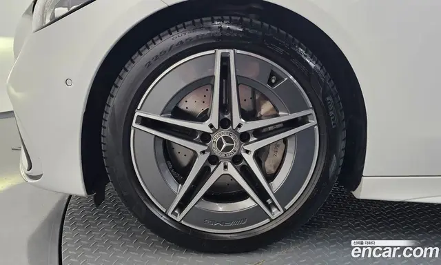 Mercedes-Benz C-Class 2024 2.0 автомат (гидро), миниатюра 5 Mercedes-Benz C-Class 2024 2.0 автомат (гидро), миниатюра 5