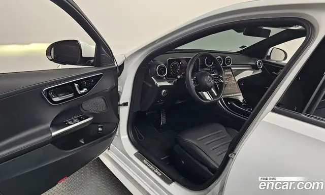 Mercedes-Benz C-Class 2024 2.0 автомат (гидро), миниатюра 10 Mercedes-Benz C-Class 2024 2.0 автомат (гидро), миниатюра 10