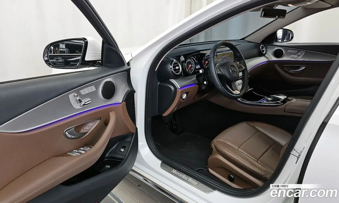 Mercedes-Benz E-Class 2018 2.0 автомат (гидро), фото 10 Mercedes-Benz E-Class 2018 2.0 автомат (гидро), фото 10
