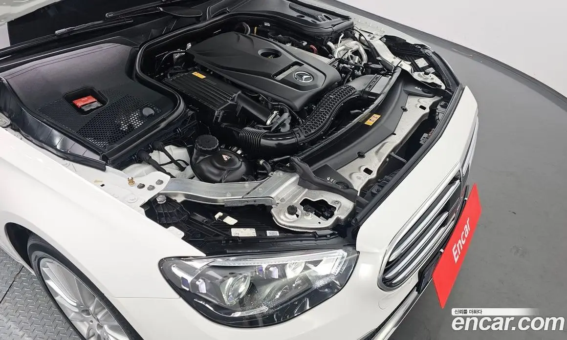 Mercedes-Benz E-Class 2022 2.0 автомат (гидро), фото 6