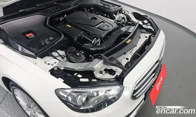 Mercedes-Benz E-Class 2022 2.0 автомат (гидро), миниатюра 6
