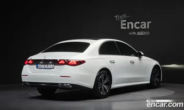 Mercedes-Benz E-Class 2025 2.0 автомат (гидро), миниатюра 2