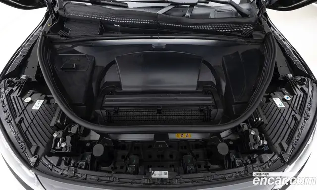 Mercedes-Benz EQE 2025 0.3 автомат (гидро), миниатюра 6