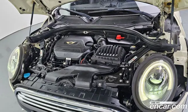 Mini Clubman 2016 2.0 автомат (гидро), миниатюра 5 Mini Clubman 2016 2.0 автомат (гидро), миниатюра 5