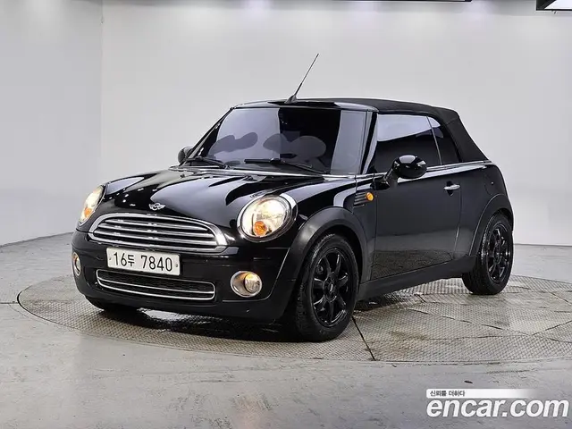 Mini Cooper Convertible, 2010, 128 730 км