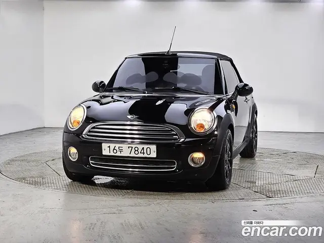 Mini Cooper Convertible 2010 1.6 автомат (гидро), миниатюра 2