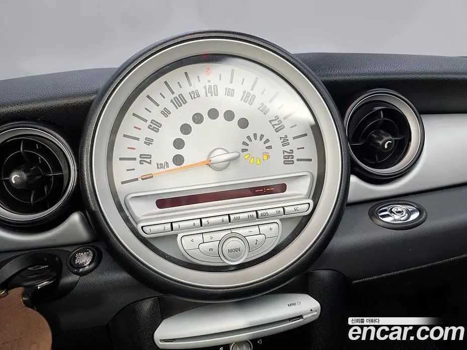 Mini Cooper Convertible 2010 1.6 автомат (гидро), фото 13
