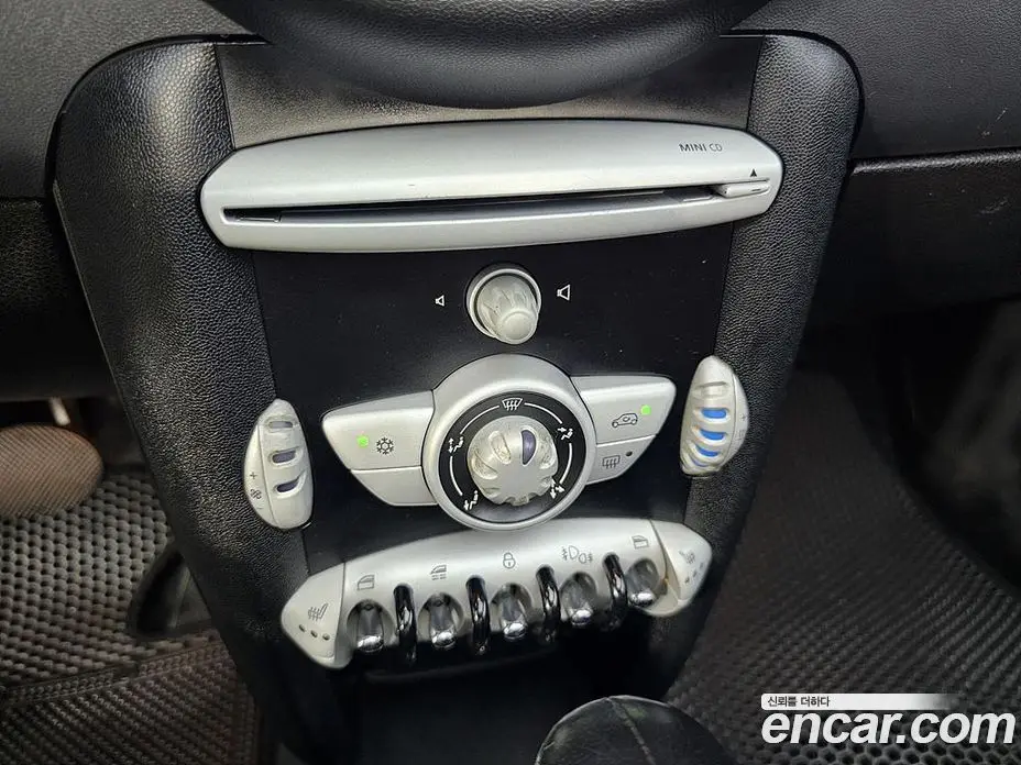Mini Cooper Convertible 2010 1.6 автомат (гидро), фото 15