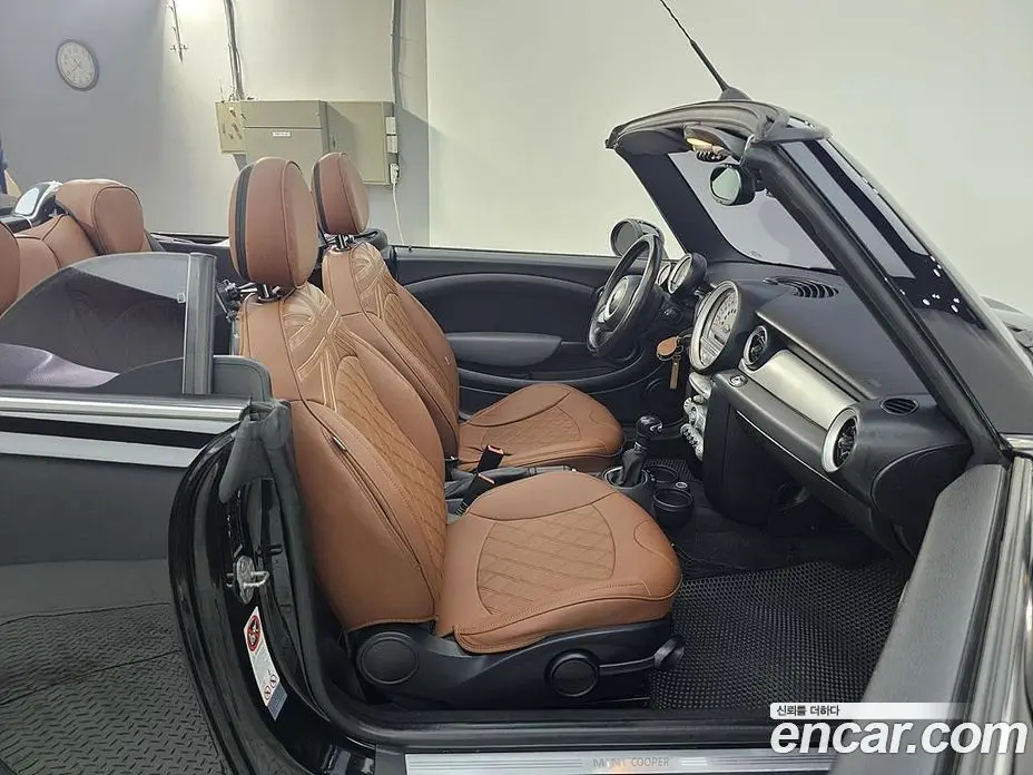 Mini Cooper Convertible 2010 1.6 автомат (гидро), фото 6