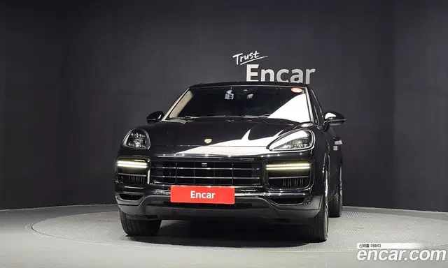 Porsche Cayenne 2020 4.0 автомат (гидро), миниатюра 3 Porsche Cayenne 2020 4.0 автомат (гидро), миниатюра 3
