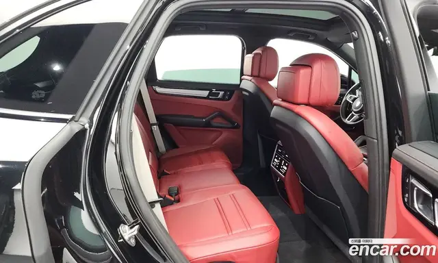 Porsche Cayenne 2023 3.0 автомат (гидро), миниатюра 12