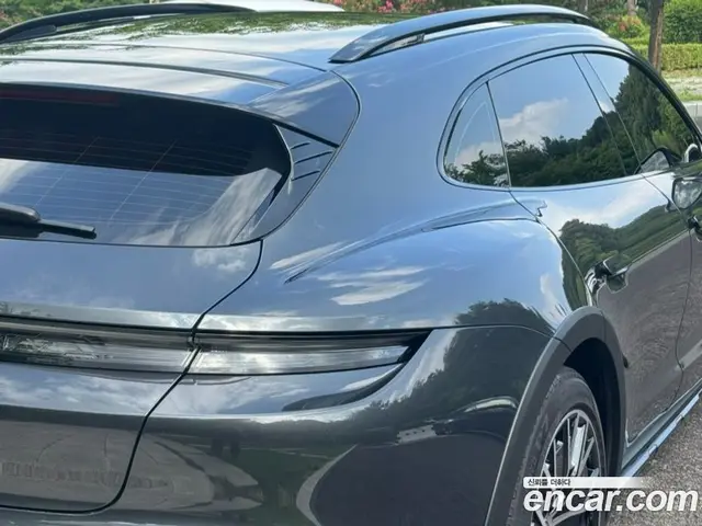 Porsche Taycan 2023 0.1 автомат (гидро), миниатюра 7