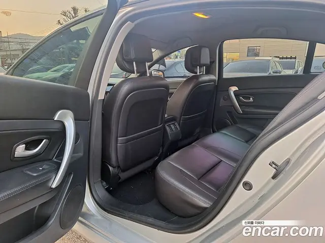 Renault (Samsung) SM5 2013 2.0 автомат (гидро), миниатюра 9 Renault (Samsung) SM5 2013 2.0 автомат (гидро), миниатюра 9