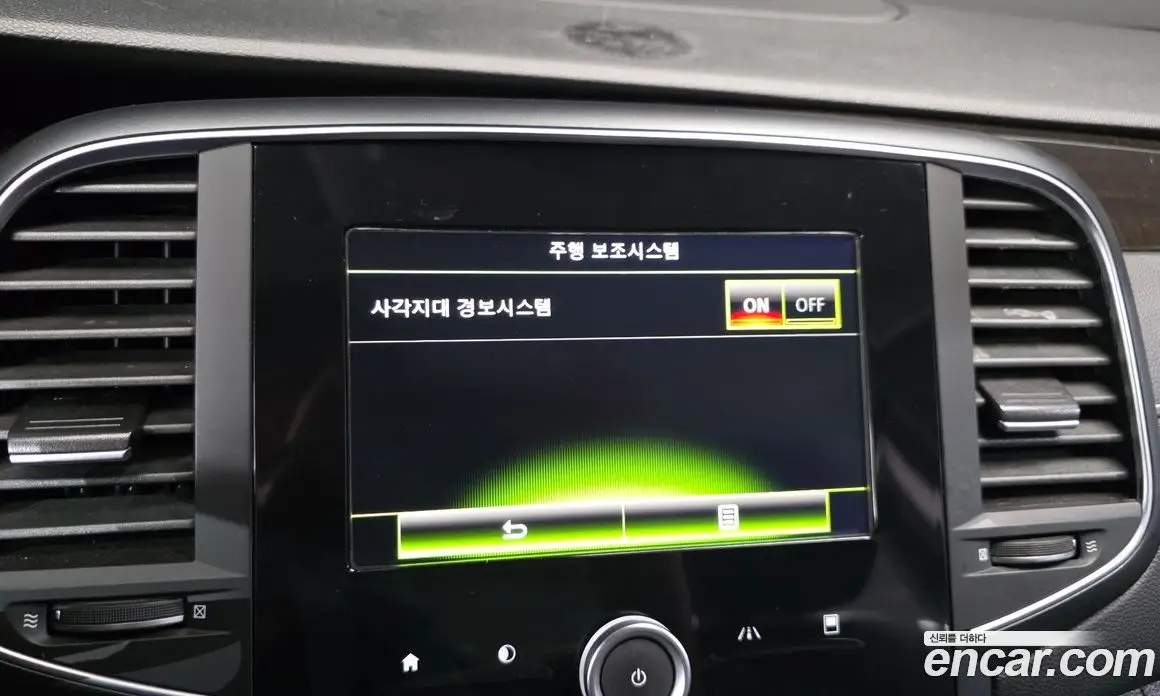 Renault (Samsung) SM6 2016 2.0 автомат (гидро), фото 18 Renault (Samsung) SM6 2016 2.0 автомат (гидро), фото 18