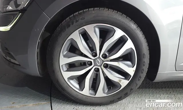 Renault (Samsung) SM6 2016 2.0 автомат (гидро), миниатюра 5 Renault (Samsung) SM6 2016 2.0 автомат (гидро), миниатюра 5