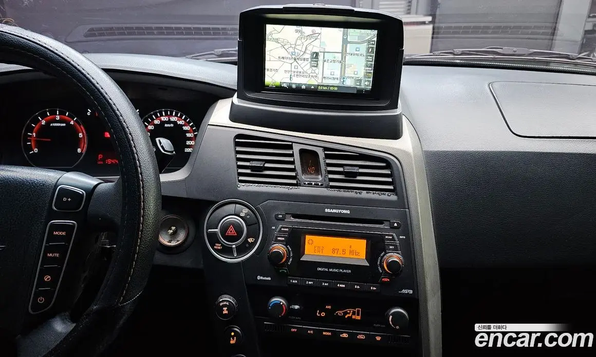SsangYong Korando 2014 2.0 автомат (гидро), фото 20 SsangYong Korando 2014 2.0 автомат (гидро), фото 20